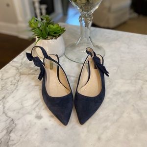 NWOT LOUISE et CIE NAVY SUEDE SLING BACK SHOE!💙